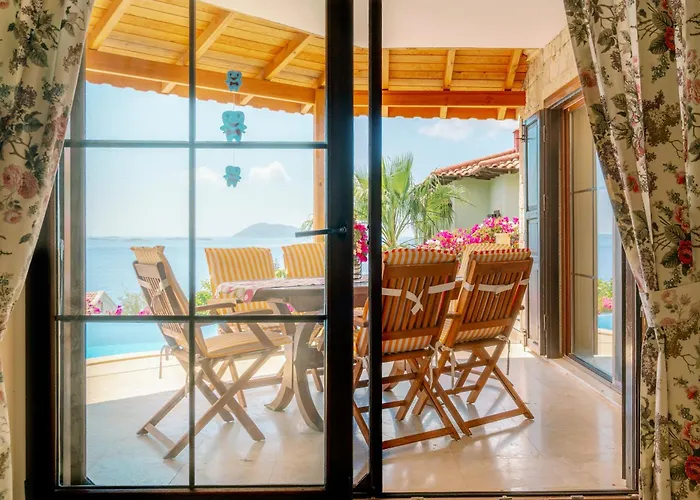 Limon, Cukurbag Peninsula-kas Villa *