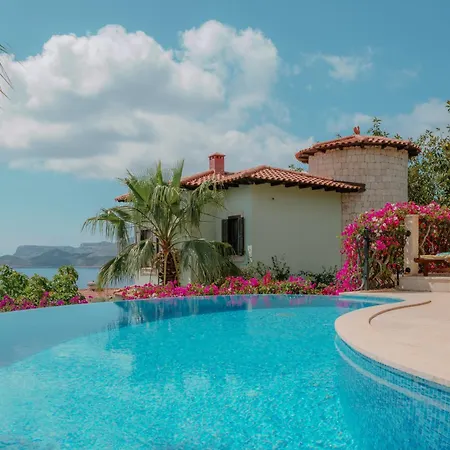 Limon, Cukurbag Peninsula-kas Villa *