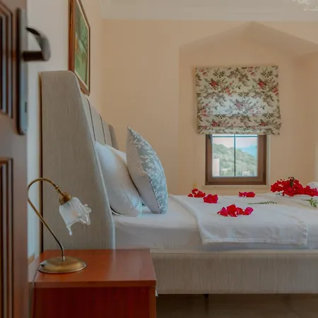 Limon, Cukurbag Peninsula-kas Villa Kaş