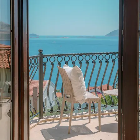 Vilă Limon, Cukurbag Peninsula-kas